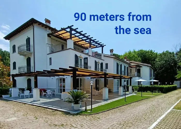 Aparthotel Residenza Casa Bianca Marina di Massa